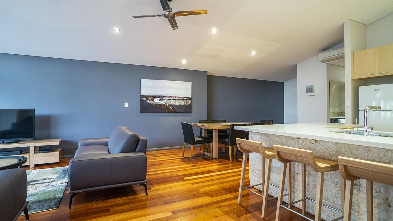 Central Avenue Apartments Margaret River Esterno foto