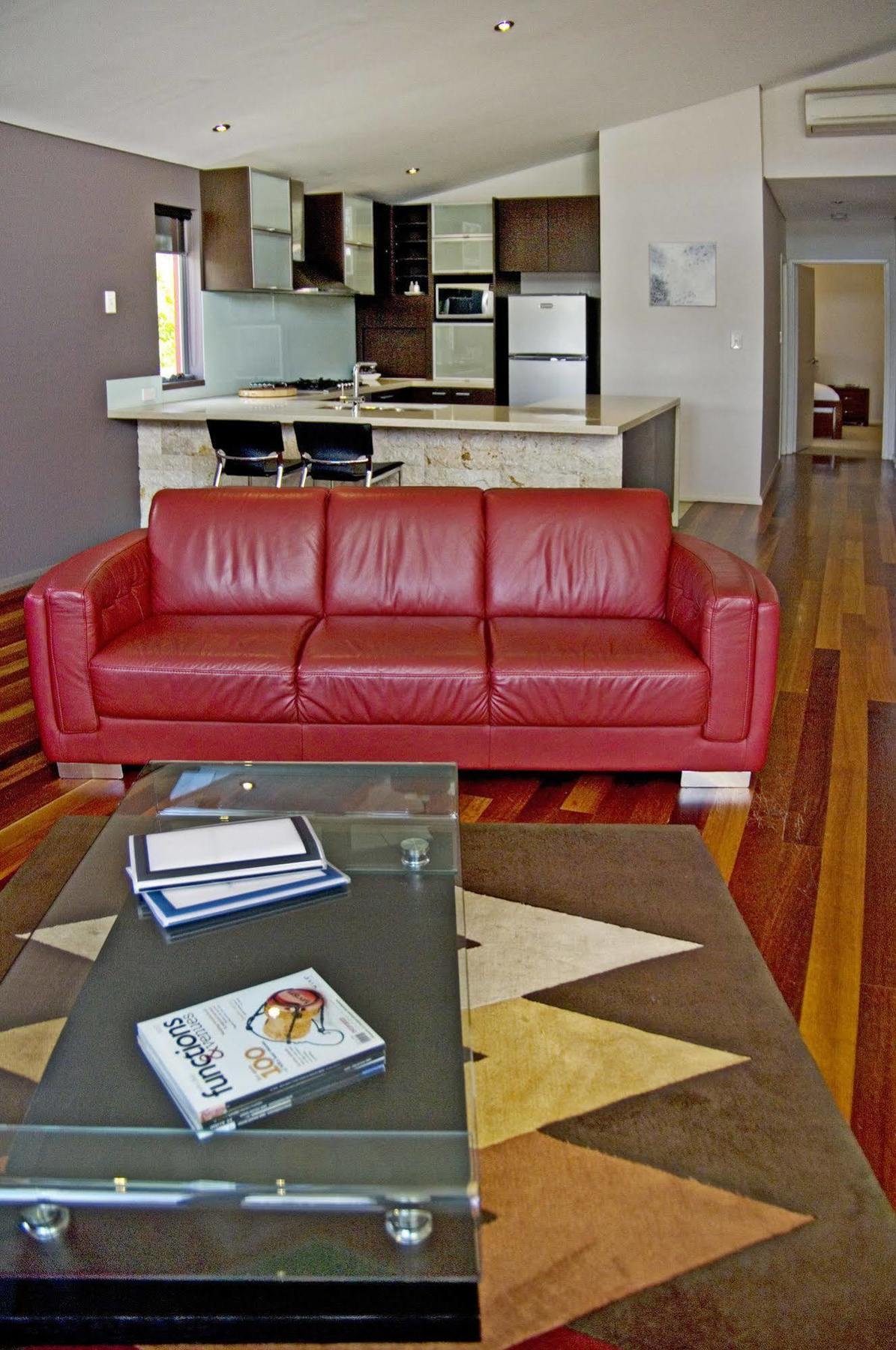 Central Avenue Apartments Margaret River Esterno foto