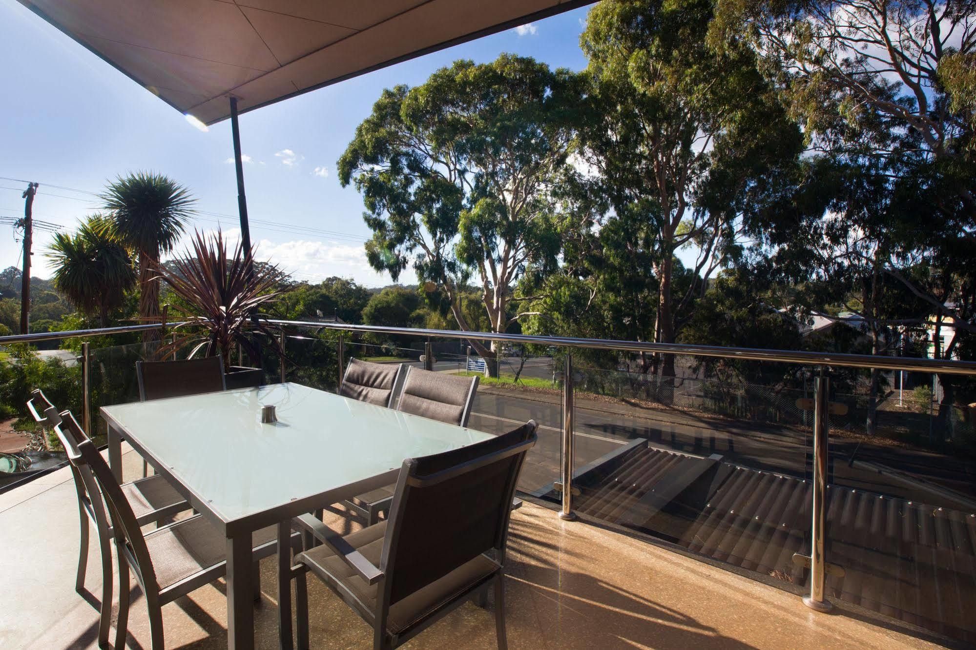 Central Avenue Apartments Margaret River Esterno foto